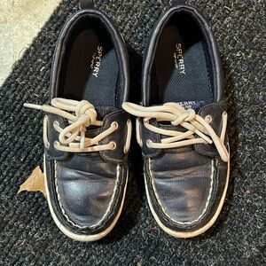 Kids Sperrys boat shoes